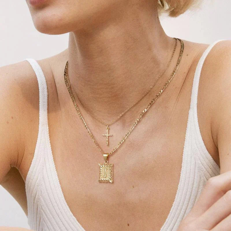 Cruz Inicial Collar Set | Oro