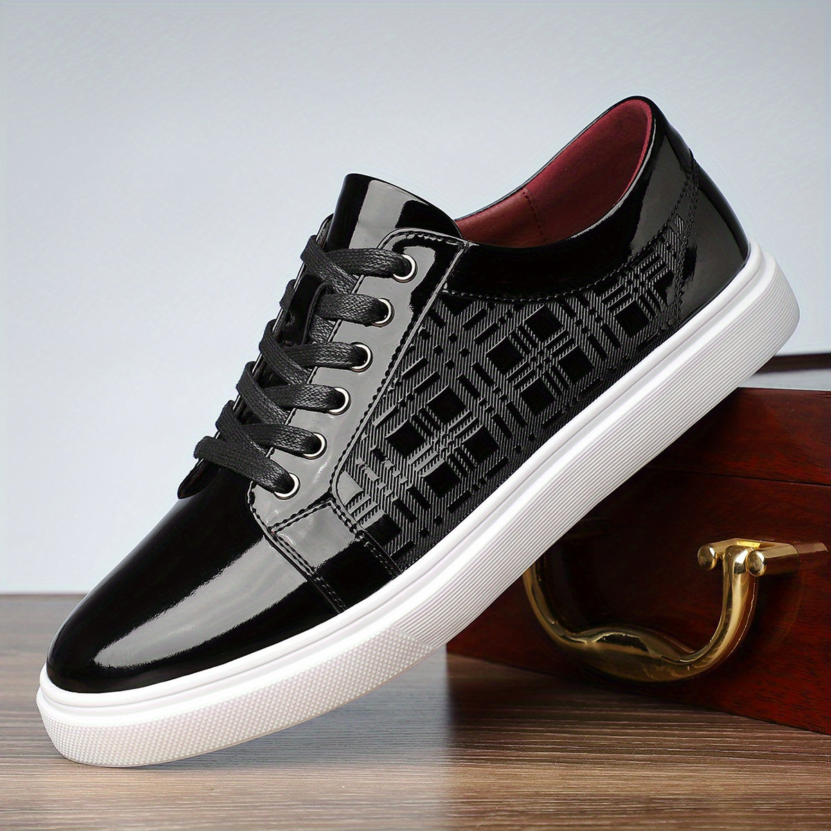 Zapatos elegantes de piel