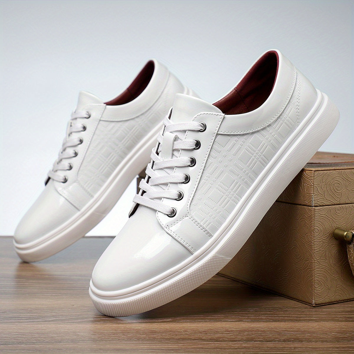 Zapatos elegantes de piel