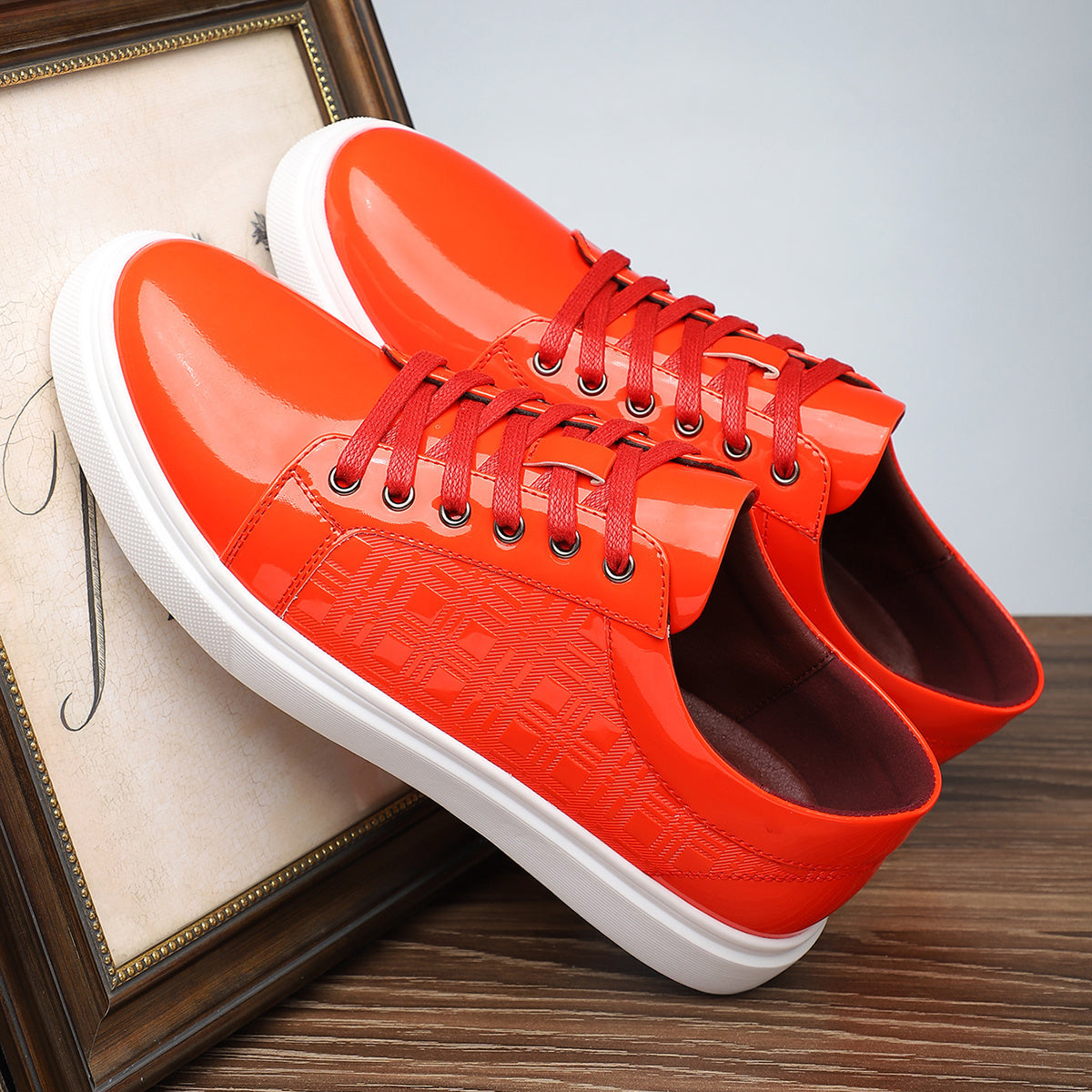 Zapatos elegantes de piel