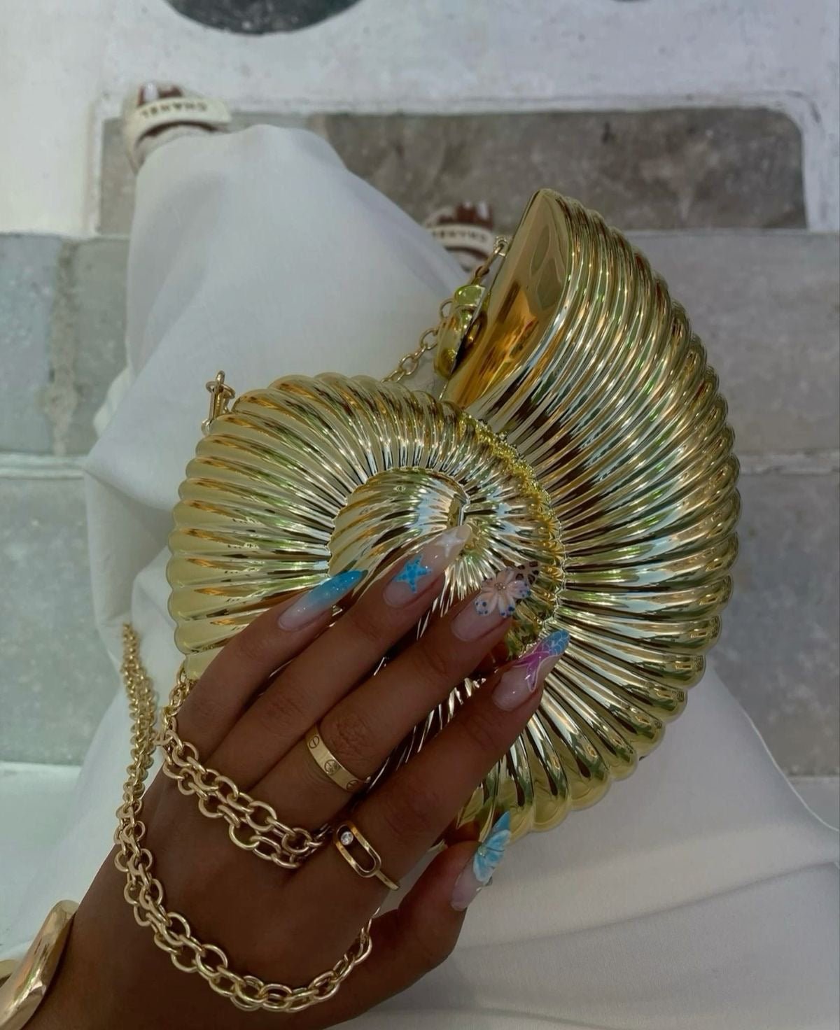 KAIA - SHELL CASE CLUTCH BAG