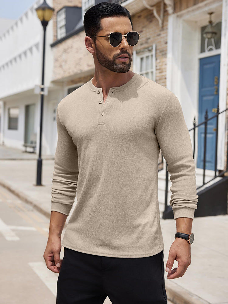 Camiseta Tipo Henley Ligera y Moderna