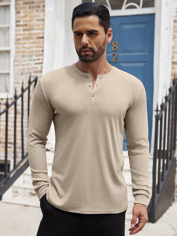 Camiseta Tipo Henley Ligera y Moderna