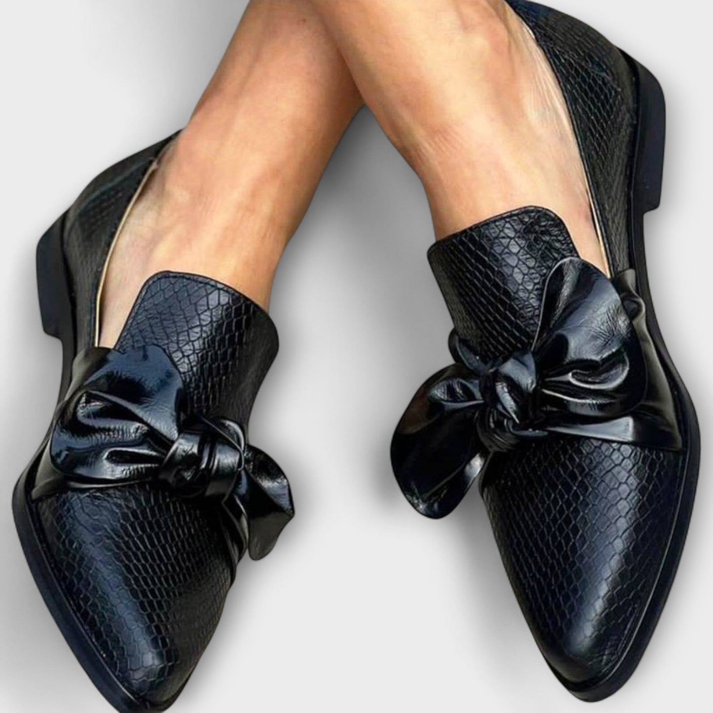 Claudia | Mocasines Elegantes con Lazo Decorativo