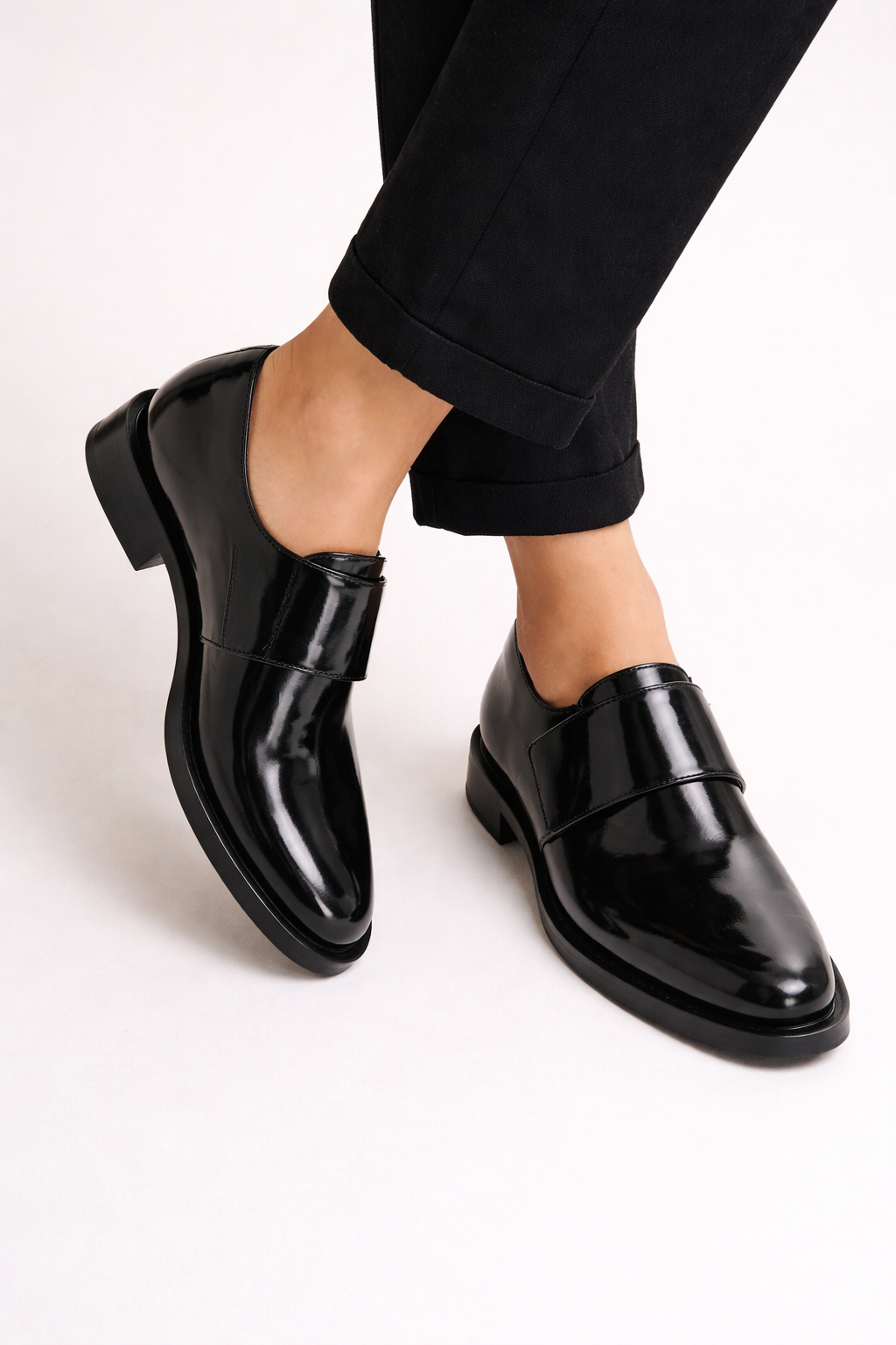 Sabina | Mocasines mujer efecto charol diseño elegante