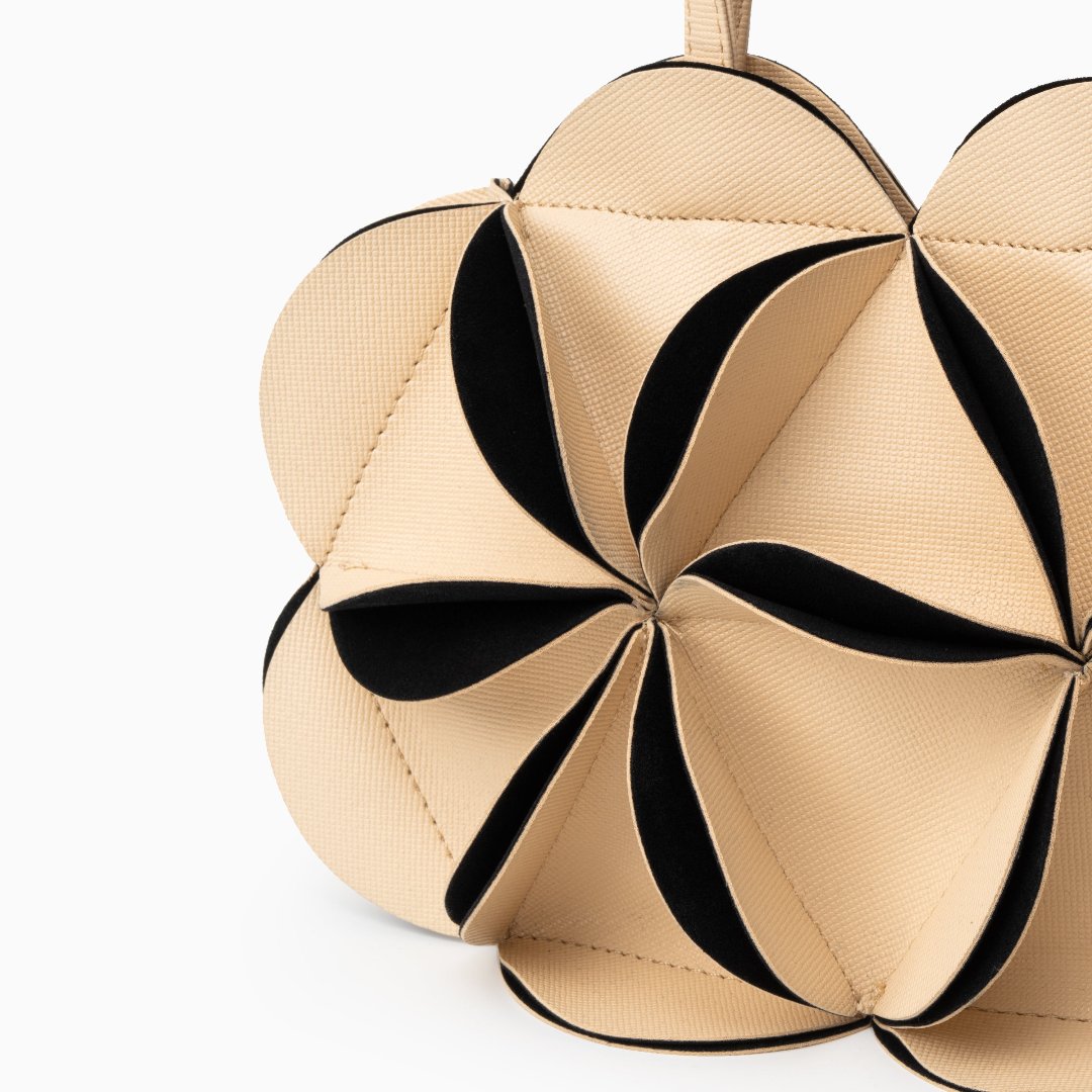 Bolso de Mano Monique con Flor