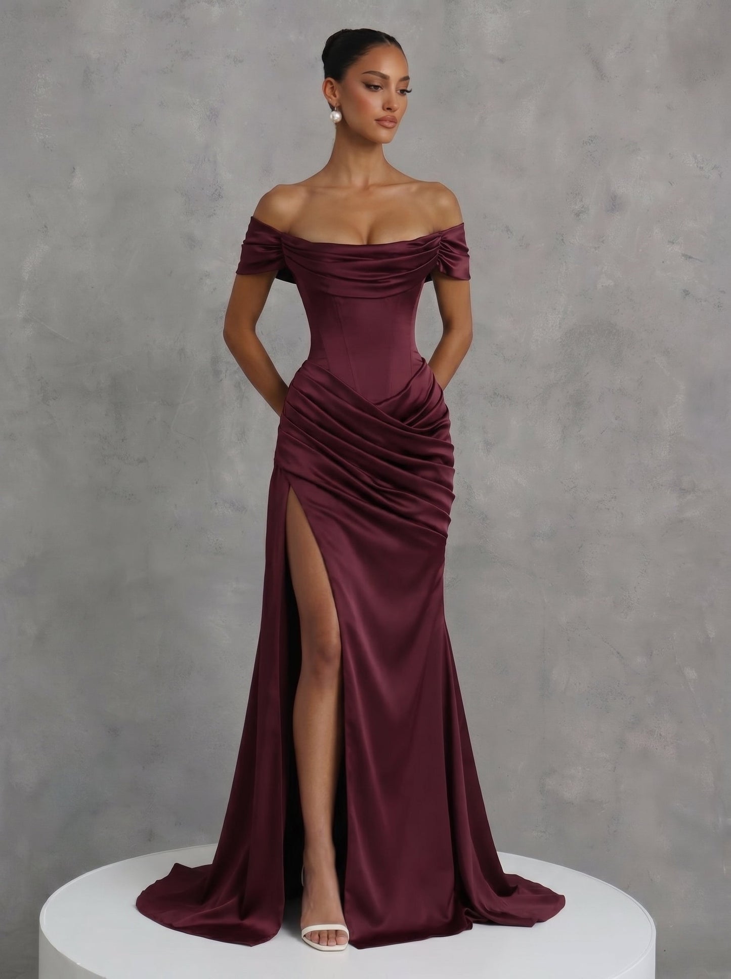 Lola™ - Vestido Riona Cereza