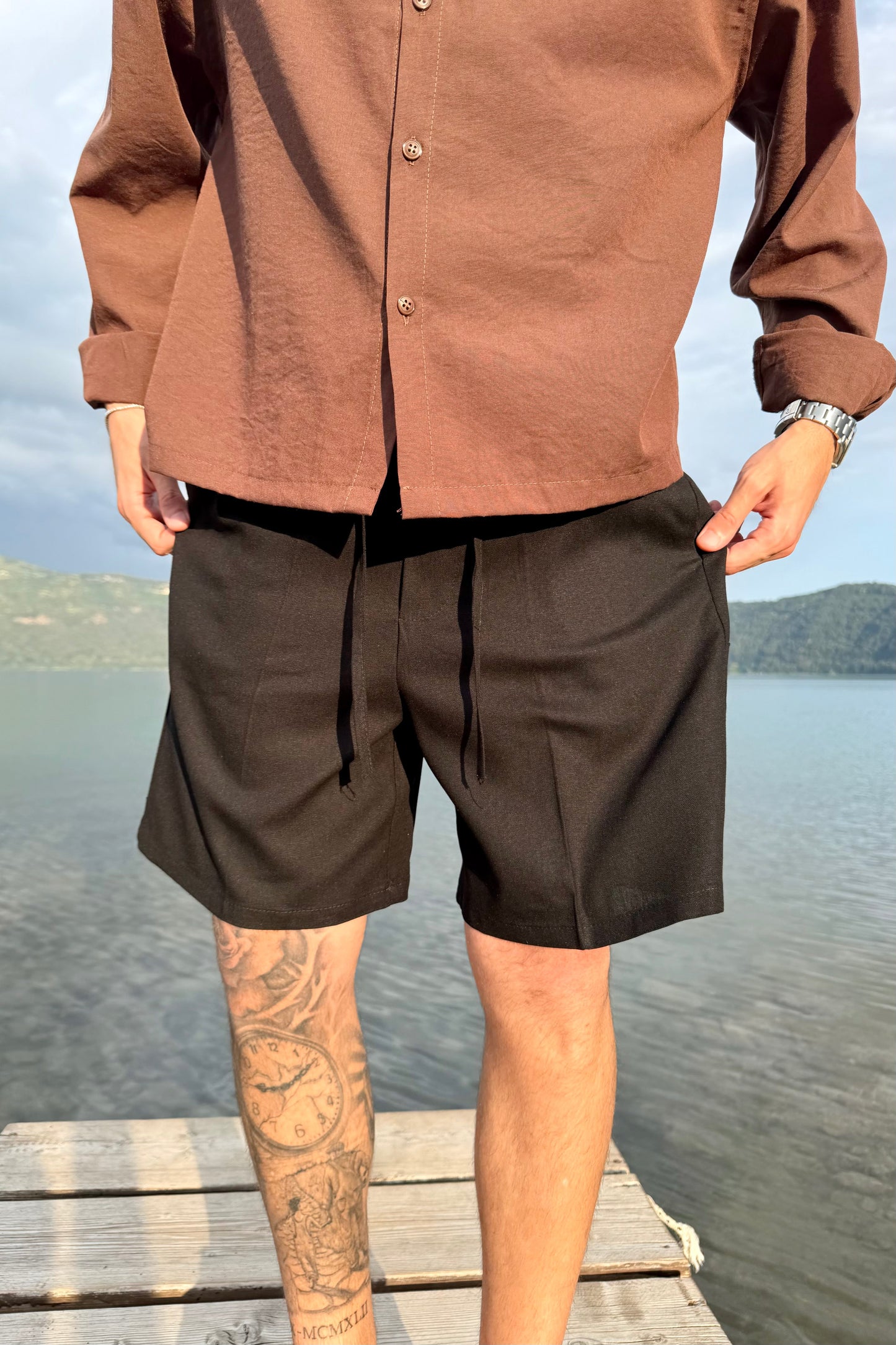 Pantalón Corto de Lino Negro