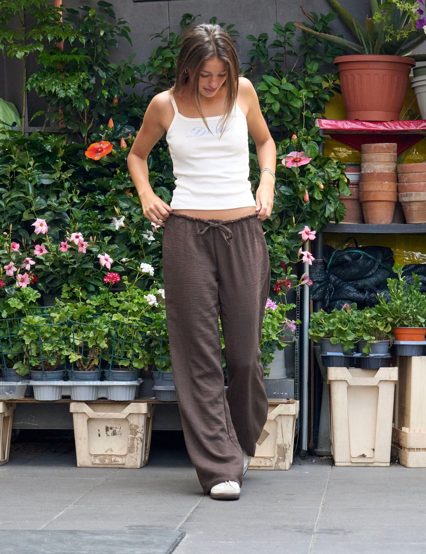 Pantalone effetto lino marrone