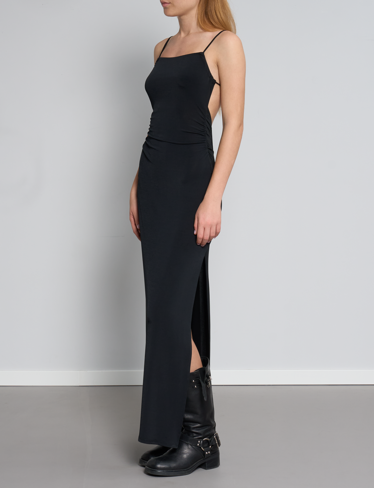 Vestito lungo nero con schiena scoperta