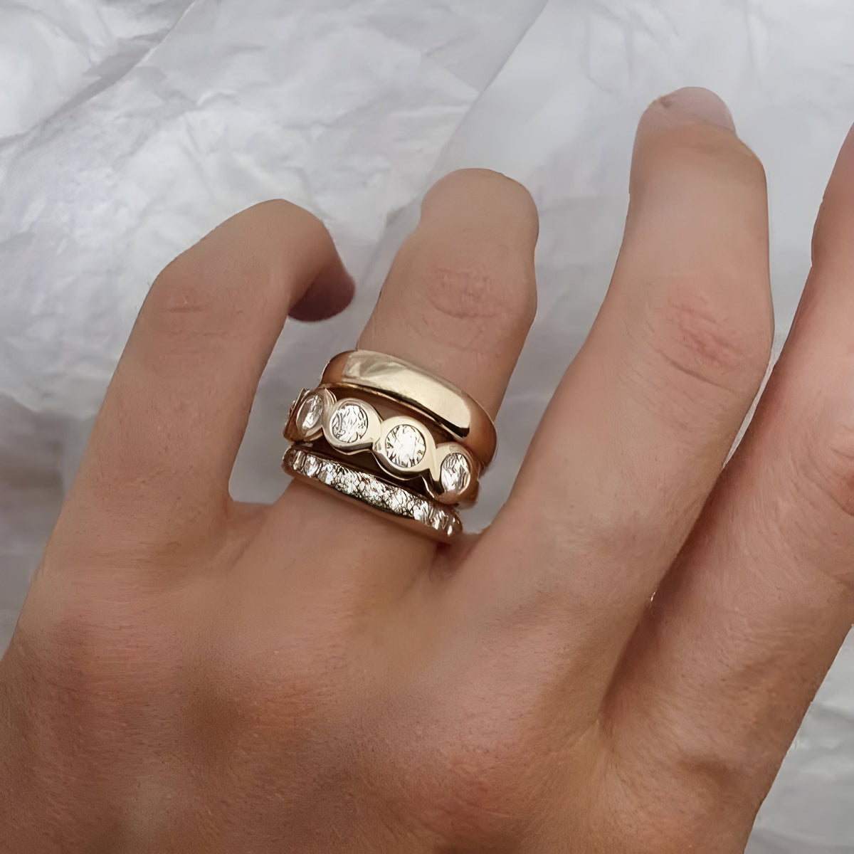 Set de Anillos Forjados en Dorado Brillante