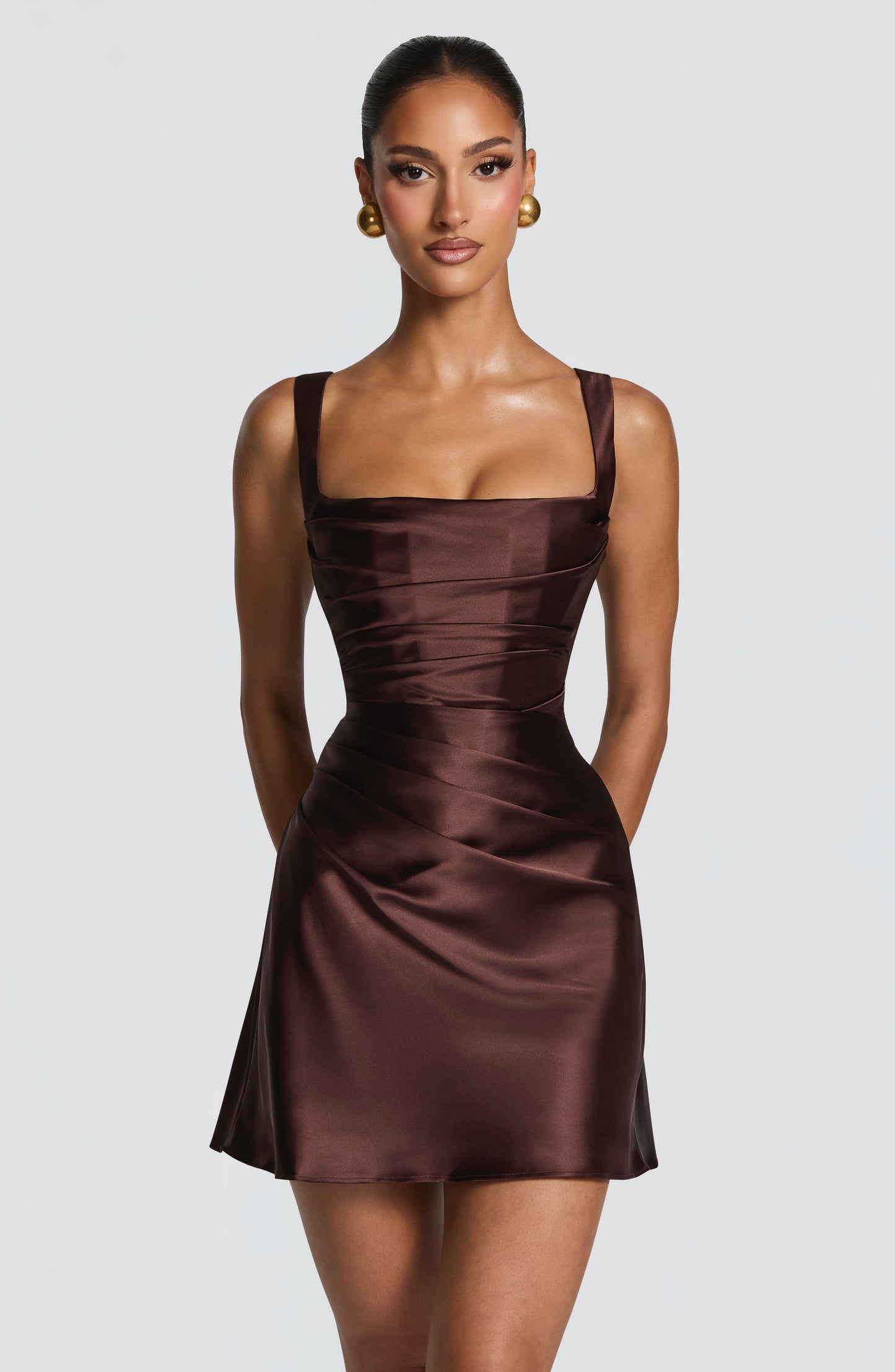 Calanthe™ - Vestido Mini en Satén Plum Brown