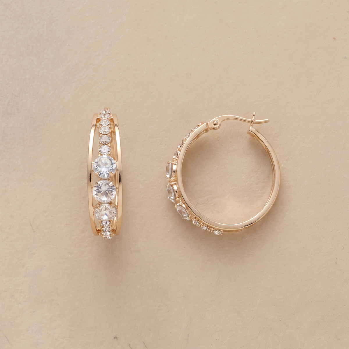 Pendientes de Aro Elegantes y Brillantes