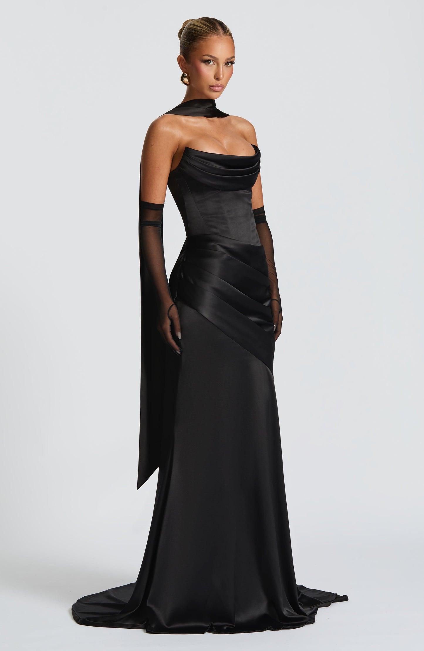 Aria™ - Vestido Largo Negro