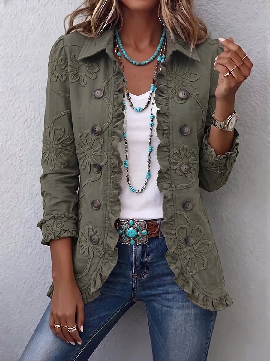 Chaqueta utilitaria boho-chic con bordados florales y ribete de volantes