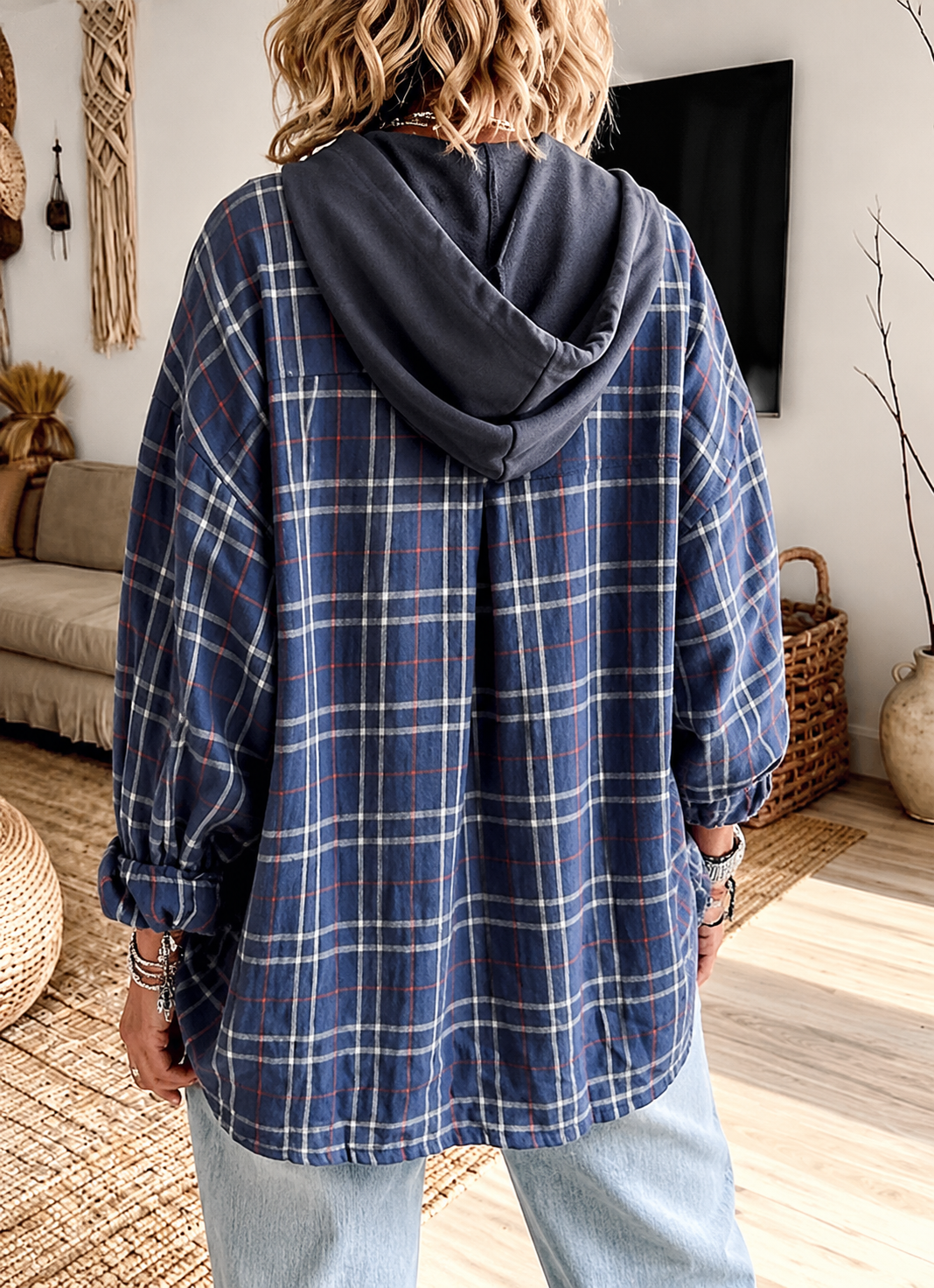 Sudadera con capucha de cuadros y diseño de paneles
