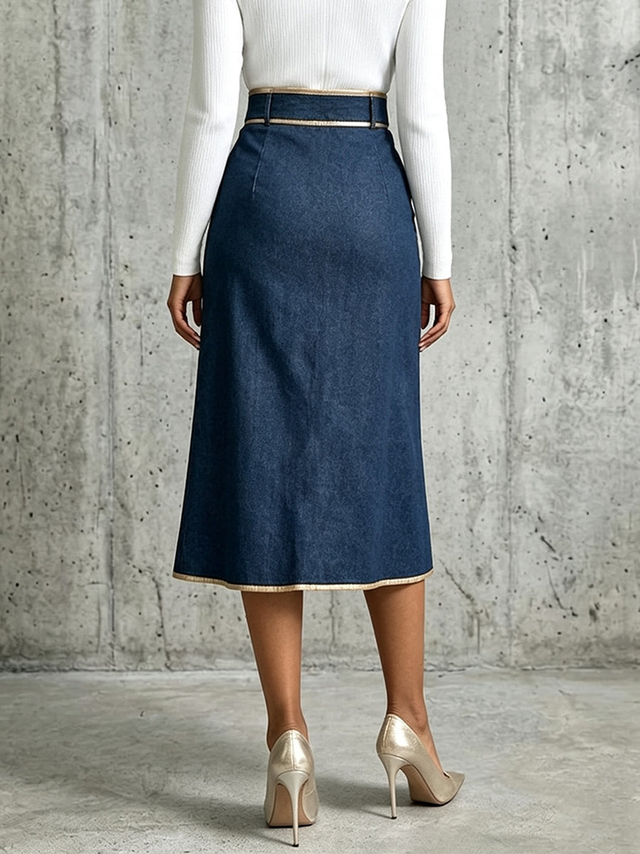 Elegante falda midi vaquera con ribete dorado