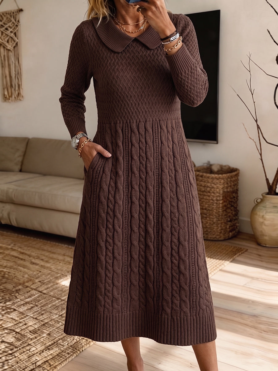 Vestido midi clásico marrón de punto trenzado con cuello