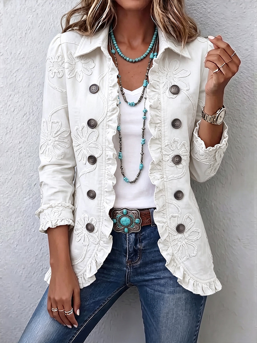 Chaqueta utilitaria boho-chic con bordados florales y ribete de volantes