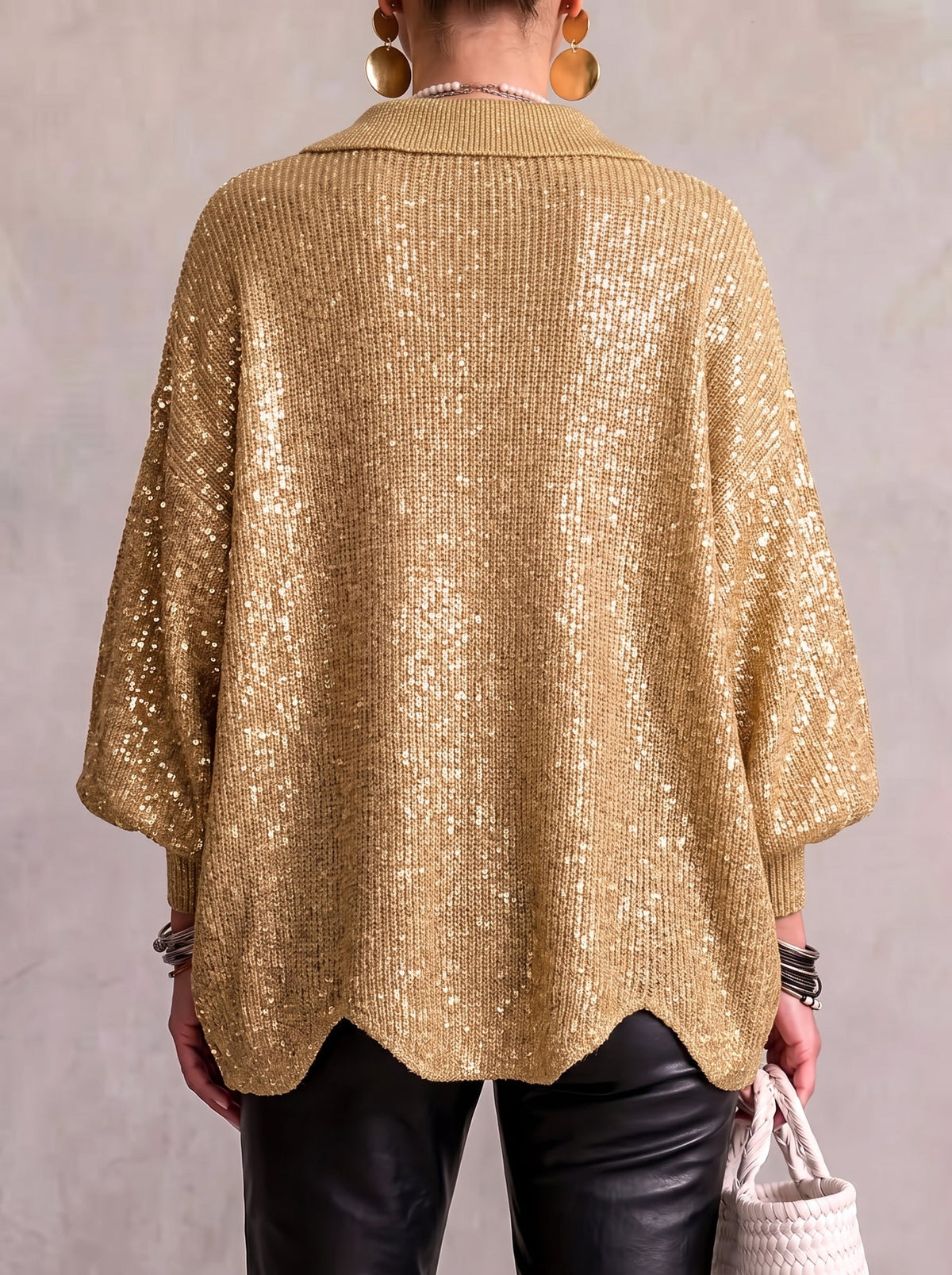 Cárdigan de punto oversize con cuello y grandes botones metálicos