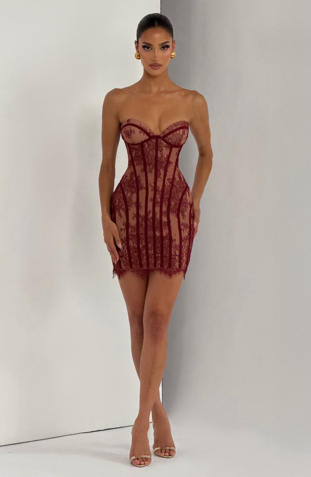 Sian™ - Vestido Mini en Encaje Floral Burgundy